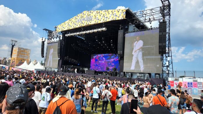black-alien-lollapalooza-2023