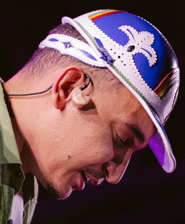 João Gomes tenta em vão misturar forró com trap em ‘Trapzeiro’, EP com cinco faixas extraídas de megashow no Rio