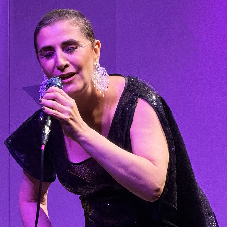 Paula Santoro canta Lô Borges e Milton Nascimento com toda a propriedade (e promessa de vida) em show no Rio