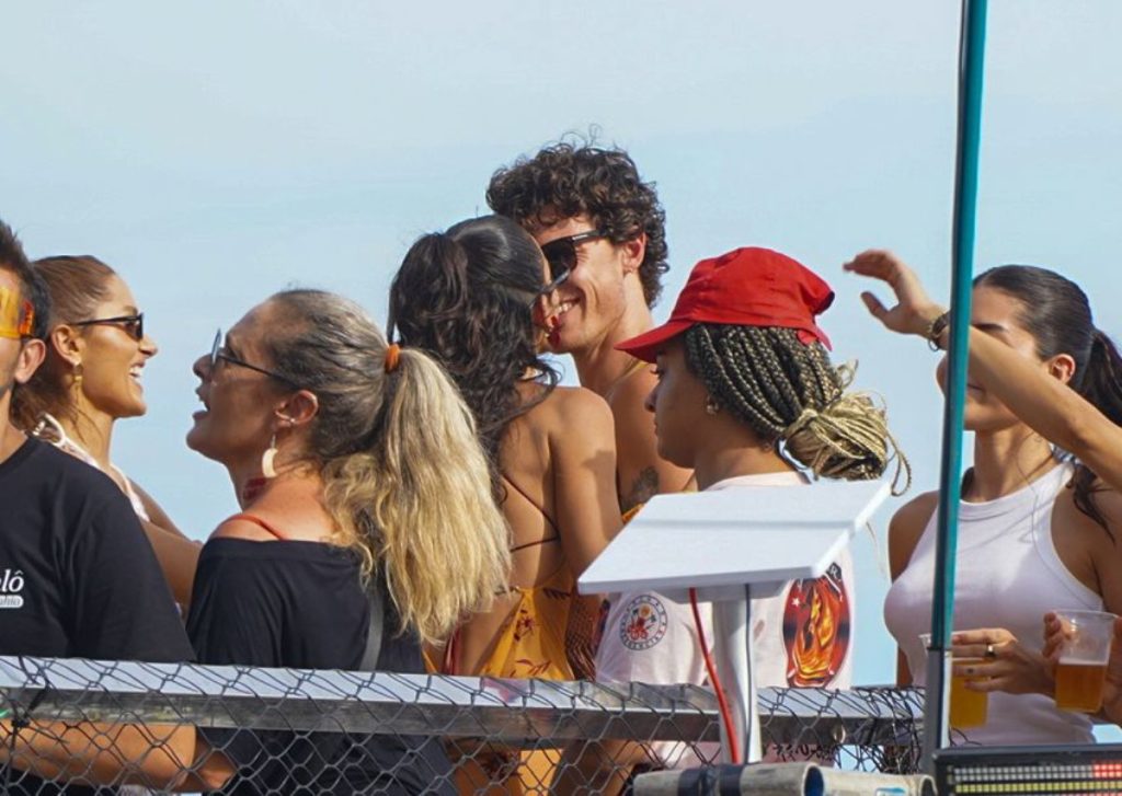 Flagra ou invasão de privacidade? Fotos de Marquezine e Shawn dentro de casa levantam debate