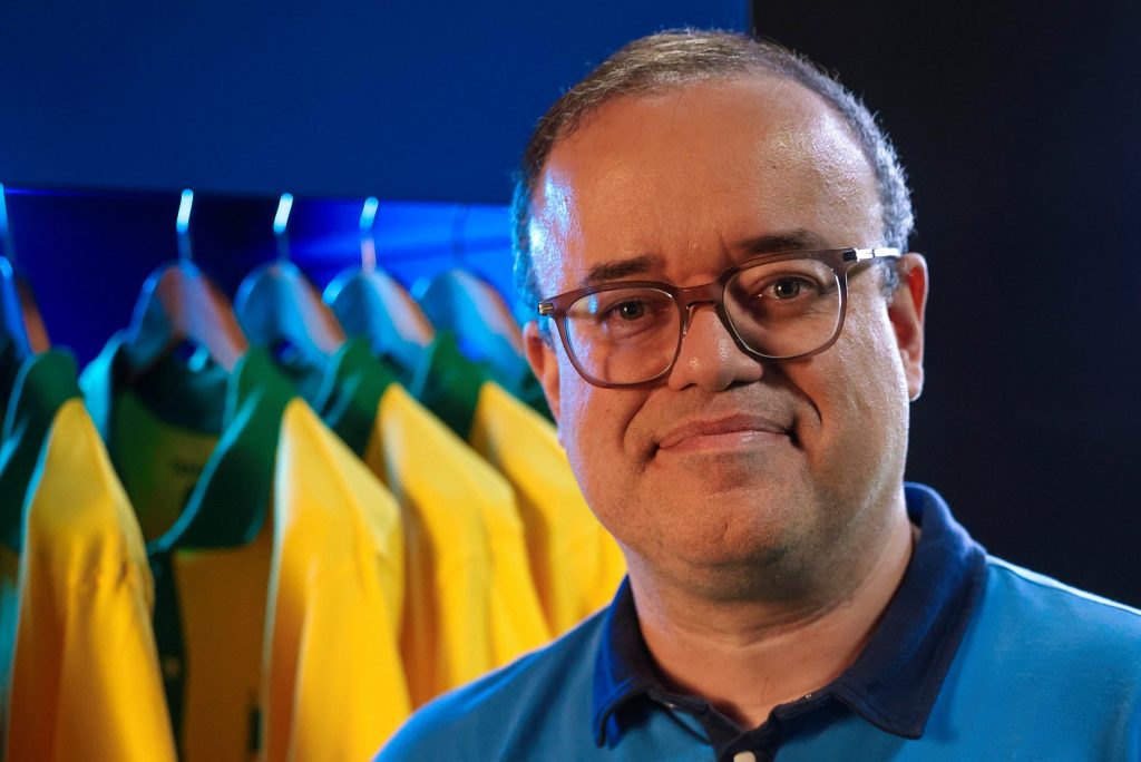 Everaldo Marques vai ser o narrador dos jogos da Seleção Brasileira na Copa do Mundo 2026