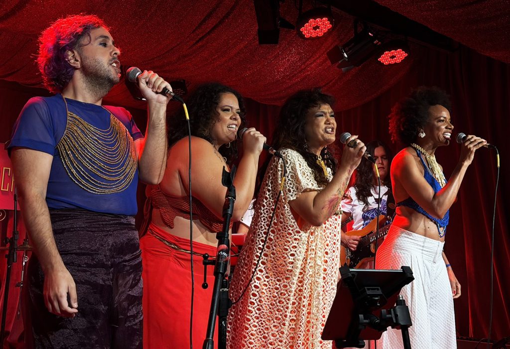 Os 50 anos do show do quarteto ‘Doces Bárbaros’ gera tributo feito no Rio com ecos da energia e do alto astral de 1976