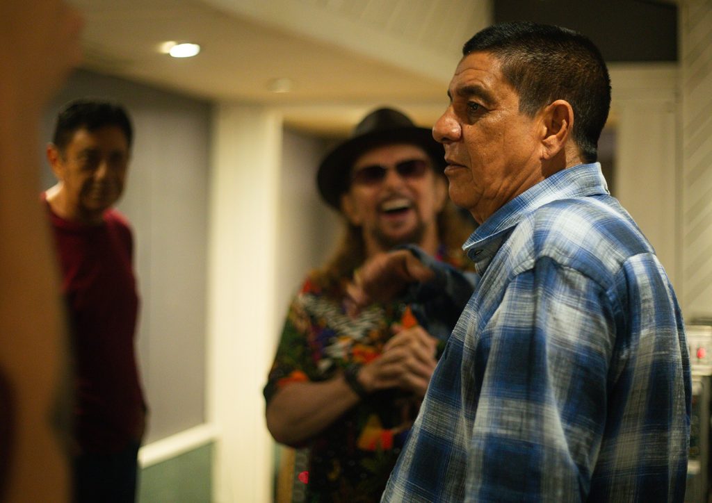 Zeca Pagodinho e Geraldo Azevedo se encontram em estúdio para celebrar o poeta José Carlos Capinan em álbum
